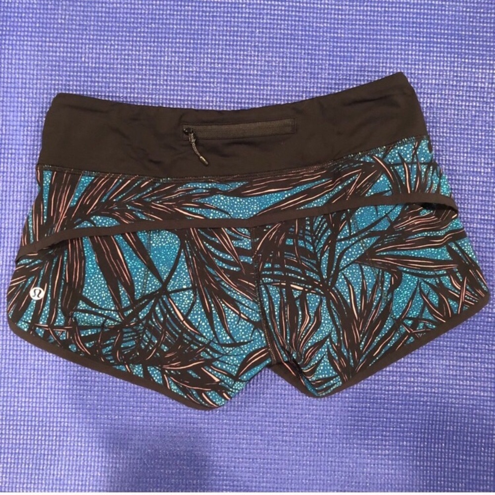 RARE NEW Lululemon Shorts Palm Lace Tofino Teal